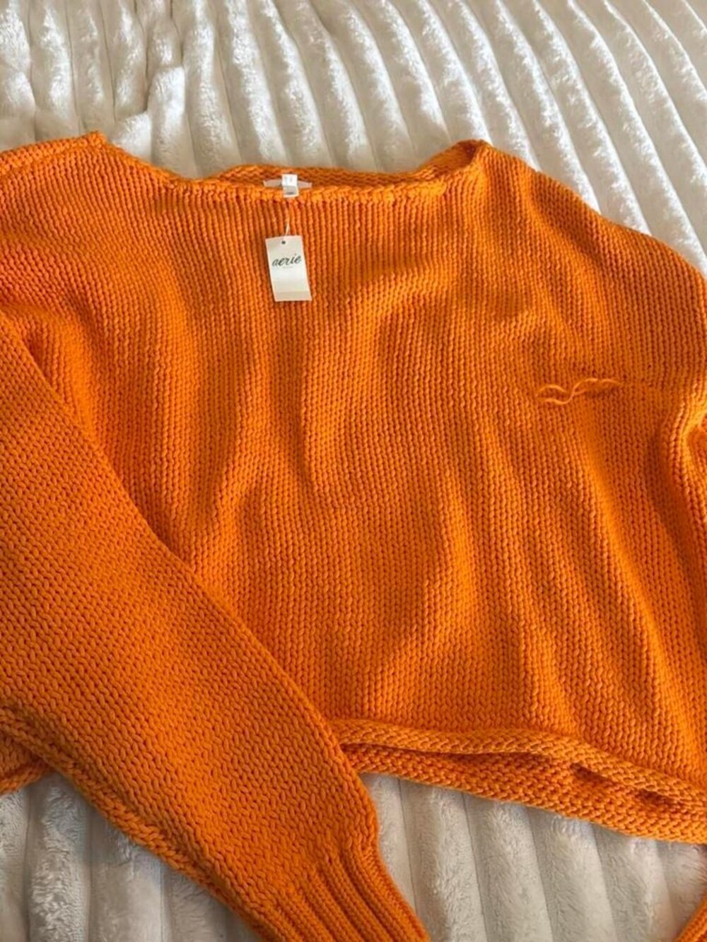 Orange Aerie cropped sweater #aerie #cropped